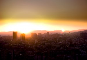 עומס החום מורגש בעיקר בערים, בשעות השחר. צילום: Michael Lokner, Flickr