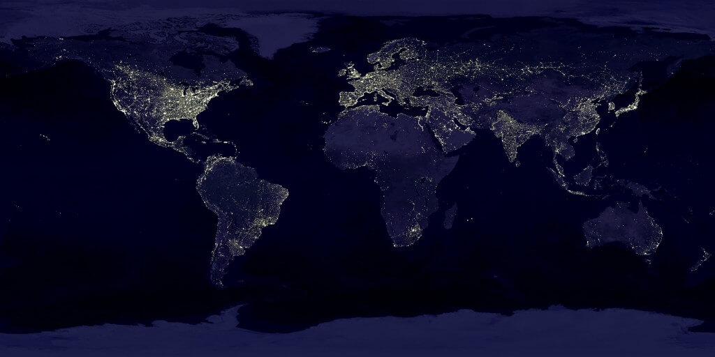 שני שלישים מאוכלוסיית העולם נמצאים באזורים שבהם רמת התאורה גבוהה מהתקן שנחשב זיהום אור. צילום: Data courtesy Marc Imhoff of NASA GSFC and Christopher Elvidge of NOAA NGDC. Image by Craig Mayhew and Robert Simmon, NASA GSFC