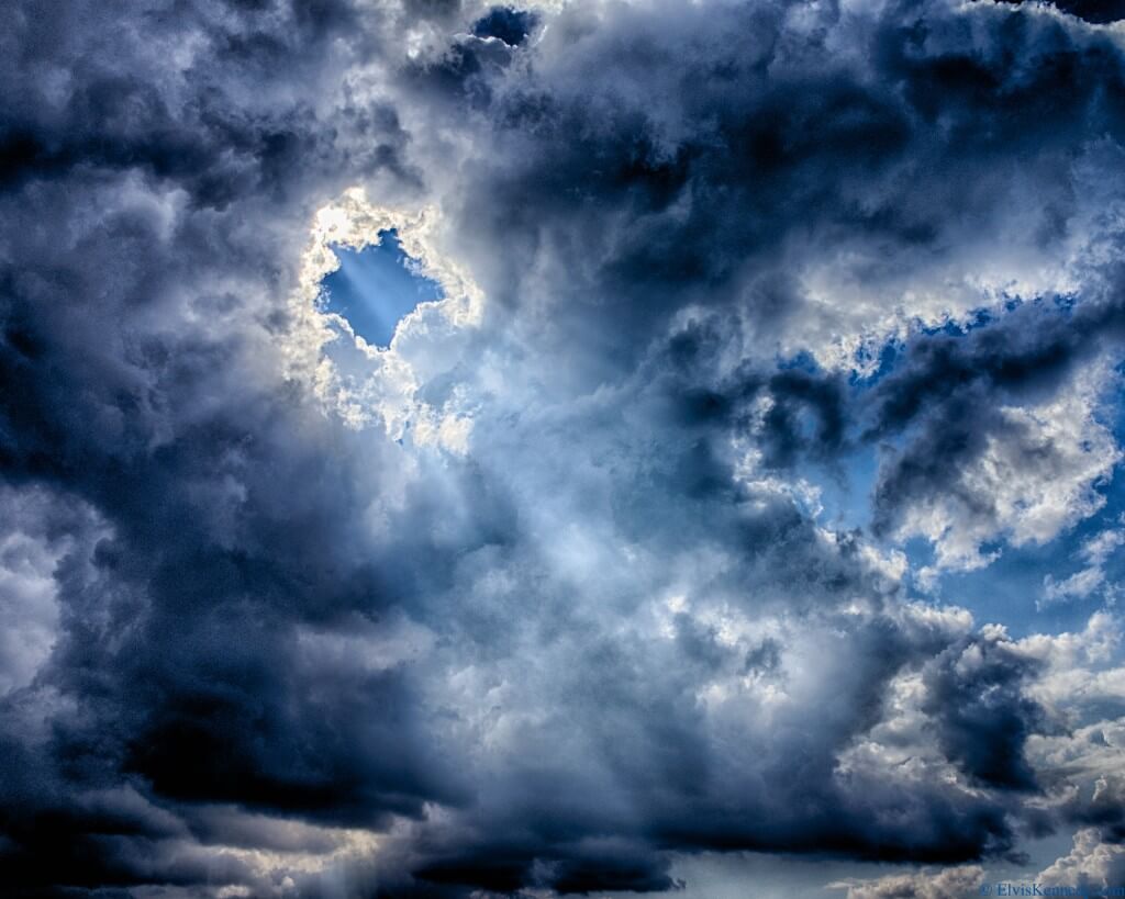 עננים. תצלום: Elvis Kennedy.flickr