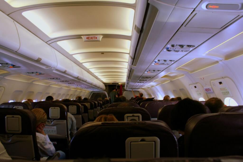המטוסים החדשים מצוידים במערכת תאורה מתקדמת שיכולה להקל על היעפת. צילום: Simon Grubb, Flickr