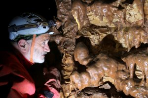 המערות באזור עפרה. צילום בועז לנגפורד