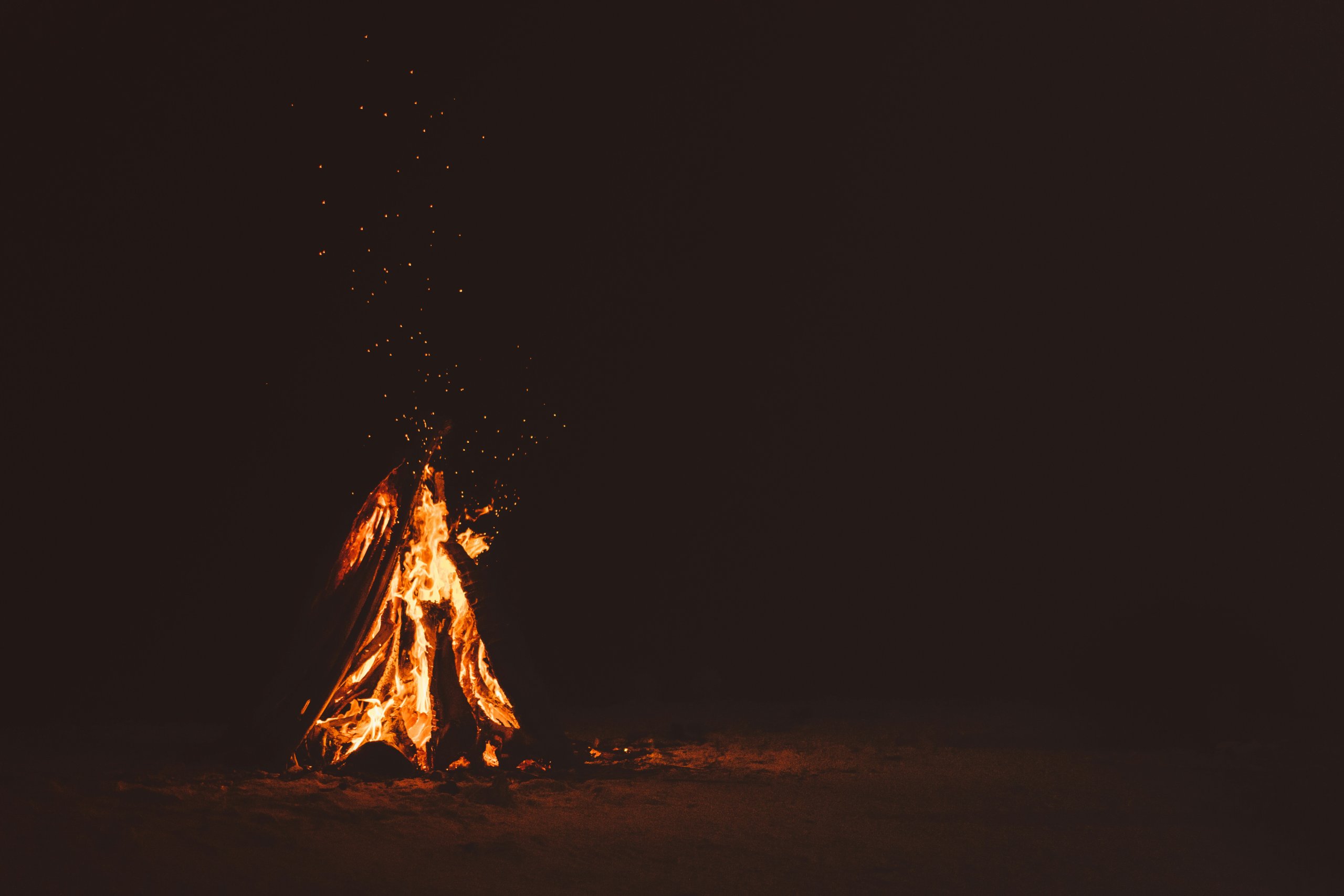 מדורה. צילום: Unsplash